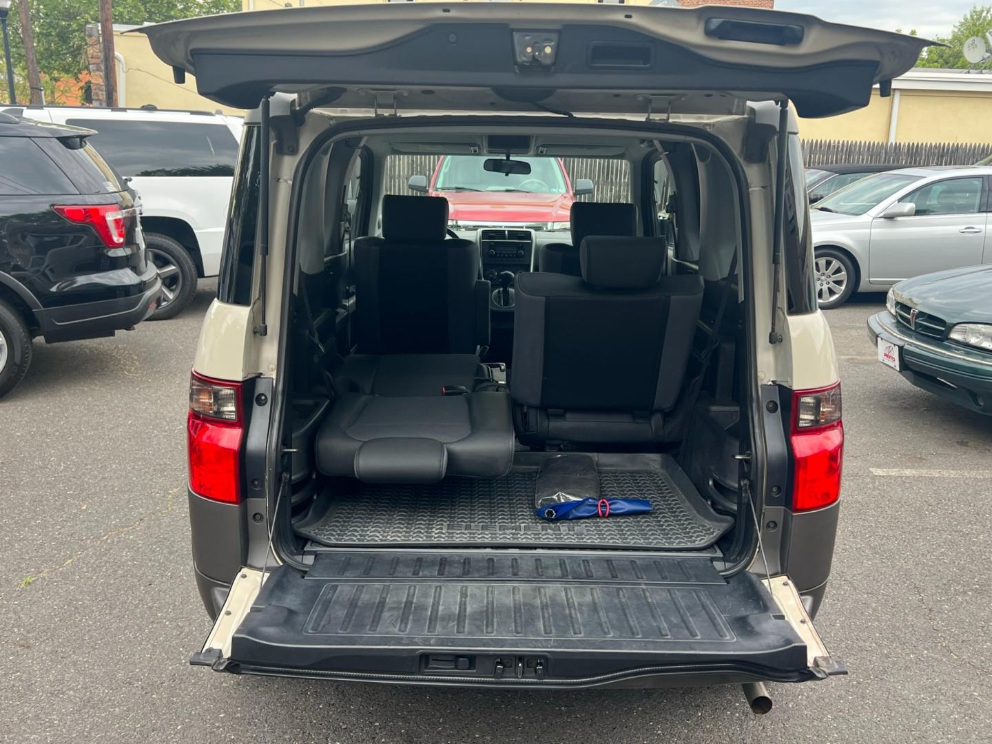 2005 Beige /Gray Honda Element EX 4WD 4-spd AT (5J6YH286X5L) with an 2.4L L4 DOHC 16V engine, 4 Speed Automatic Overdrive transmission, located at 1018 Brunswick Ave, Trenton, NJ, 08638, (609) 989-0900, 40.240086, -74.748085 - Wow, This Element is Super Clean and runs like new! An absolute must see and drive to appreciate this rare Honda!! - Photo#24